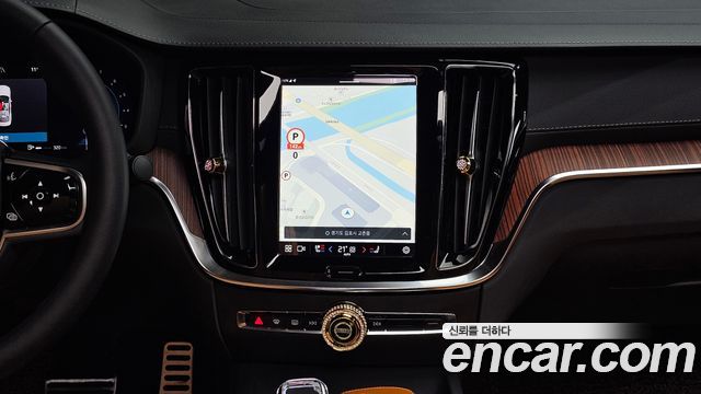 Volvo S60 (III) B5 Ultimate Bright 2024 — фото 15