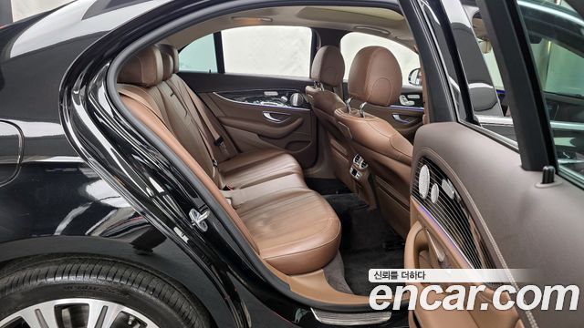 Mercedes-Benz E-Class (W213) E450 4MATIC Exclusive 2020 — фото 12