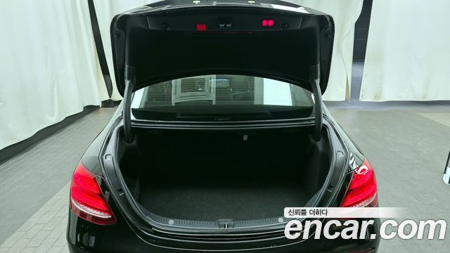 Mercedes-Benz E-Class (W213) E450 4MATIC Exclusive 2020 — фото 20