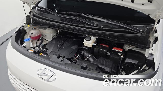 Hyundai Staria disability support car 2022 — фото 6