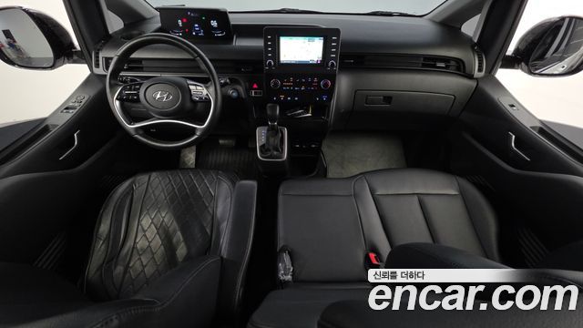 Hyundai Staria disability support car 2022 — фото 7