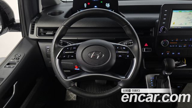 Hyundai Staria disability support car 2022 — фото 13