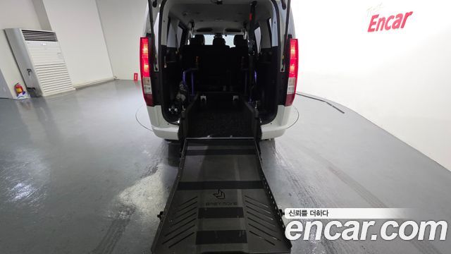Hyundai Staria disability support car 2022 — фото 19