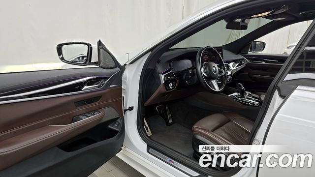 BMW 6 Series GT (G32) 640i xDrive M Sport 2023 — фото 10