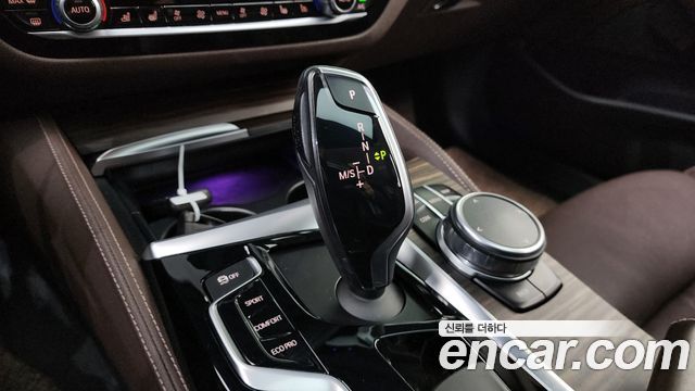 BMW 5 Series (G30) 520d xDrive Luxury Plus 2018 — фото 9