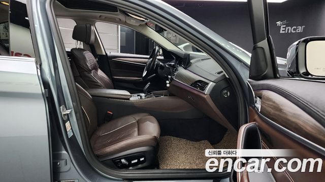 BMW 5 Series (G30) 520d xDrive Luxury Plus 2018 — фото 15