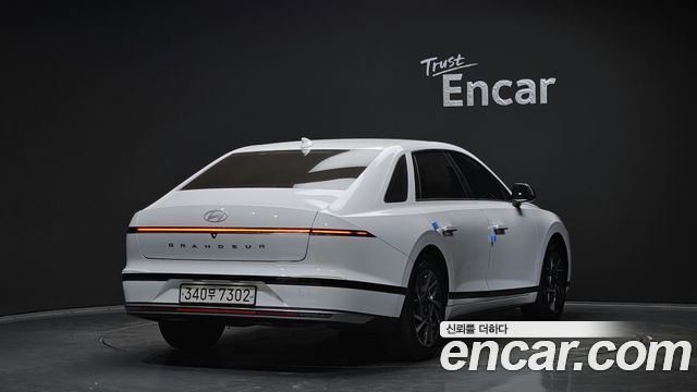 Hyundai Grandeur (GN7) 2,5 Gasoline 2WD Premium 2023 — фото 2
