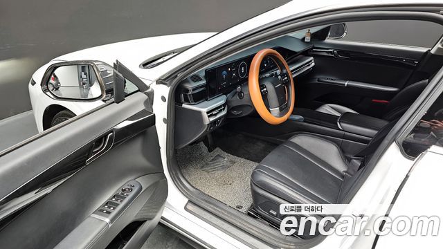 Hyundai Grandeur (GN7) 2,5 Gasoline 2WD Premium 2023 — фото 12