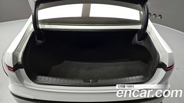 Hyundai Grandeur (GN7) 2,5 Gasoline 2WD Premium 2023 — фото 20