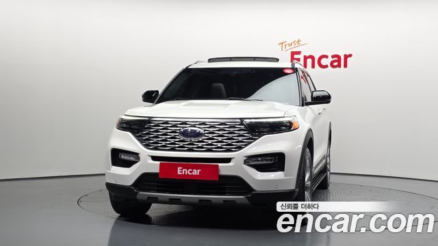 Ford Explorer (VI) 3.0 Platinum 4WD 2022 — фото 3