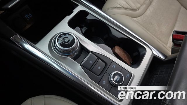 Ford Explorer (VI) 3.0 Platinum 4WD 2022 — фото 9