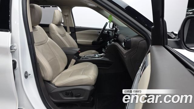 Ford Explorer (VI) 3.0 Platinum 4WD 2022 — фото 11