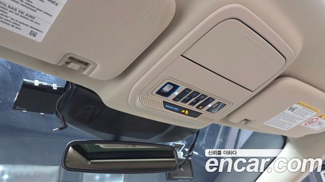 Ford Explorer (VI) 3.0 Platinum 4WD 2022 — фото 17