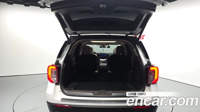 Ford Explorer (VI) 3.0 Platinum 4WD 2022 — фото 20