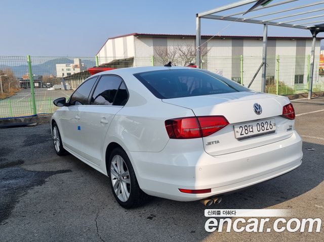 Volkswagen Jetta 2.0 TDI BlueMotion Premium 6th 2016 — фото 7