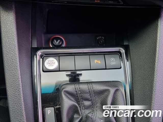 Volkswagen Jetta 2.0 TDI BlueMotion Premium 6th 2016 — фото 10