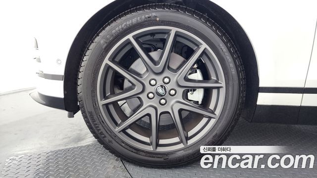 Land Rover Range Rover Velar 3.0 P400 Dynamic HSE 2025 — фото 5