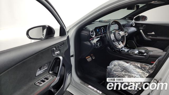 Mercedes-Benz A-Class (W177) AMG A45 4MAITC+ Hatchback 2021 — фото 10