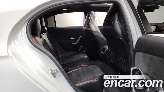 Mercedes-Benz A-Class (W177) AMG A45 4MAITC+ Hatchback 2021 — фото 12
