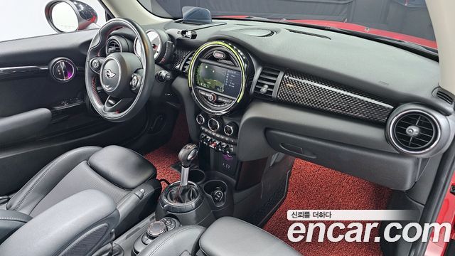 MINI Cooper S Standard Third Generation 2018 — фото 7
