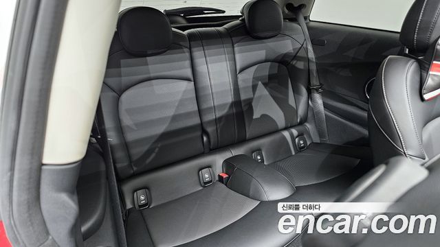 MINI Cooper S Standard Third Generation 2018 — фото 12