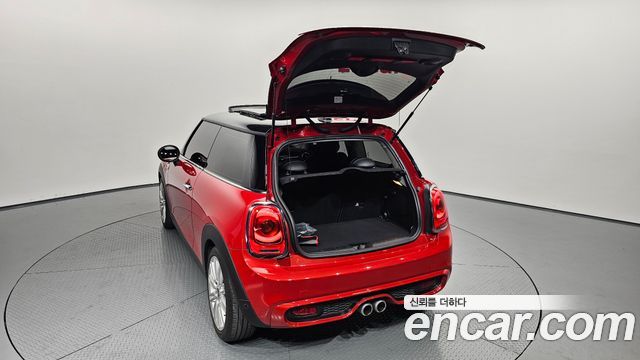 MINI Cooper S Standard Third Generation 2018 — фото 20