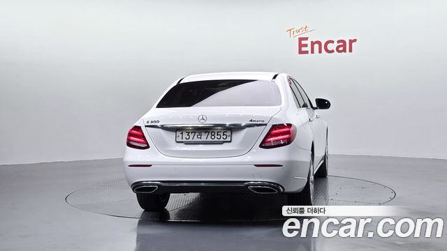 Mercedes-Benz E-Class (W213) E300 4MATIC Exclusive 2020 — фото 4