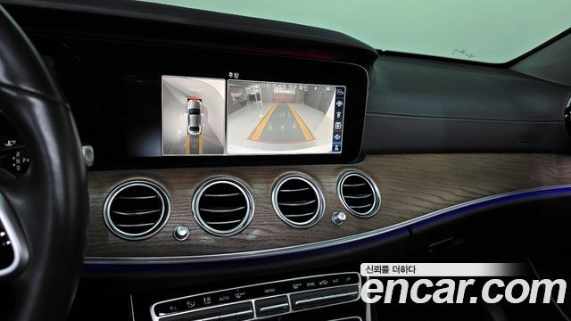 Mercedes-Benz E-Class (W213) E300 4MATIC Exclusive 2020 — фото 15