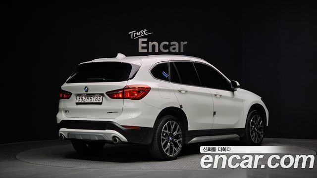 BMW X1 (F48) xDrive 20i xLine 2022 — фото 2