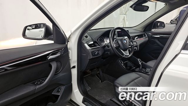 BMW X1 (F48) xDrive 20i xLine 2022 — фото 10