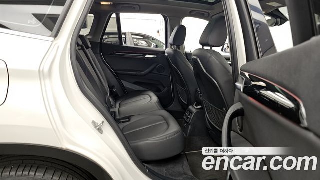 BMW X1 (F48) xDrive 20i xLine 2022 — фото 12