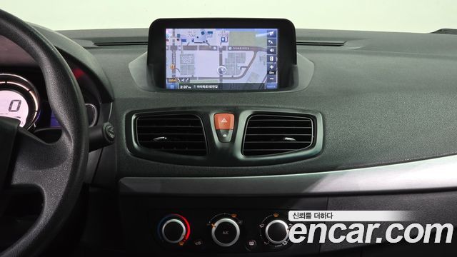 Renault Korea SM3 Neo SE 2019 — фото 18