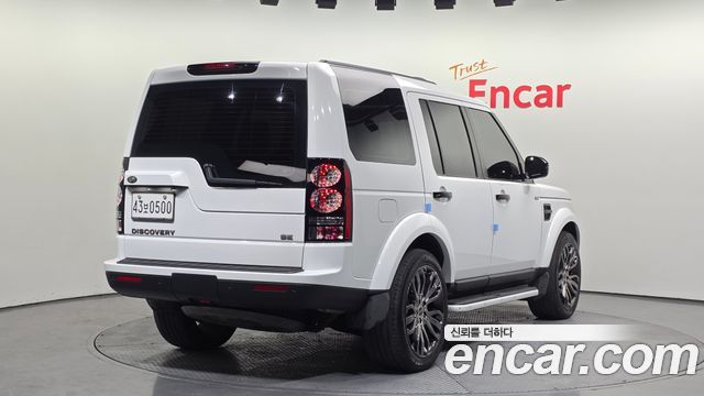 Land Rover Discovery 4 3.0 SDV6 SE 2016 — фото 2