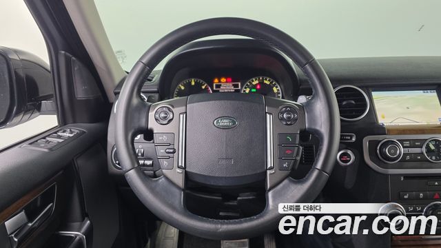 Land Rover Discovery 4 3.0 SDV6 SE 2016 — фото 16