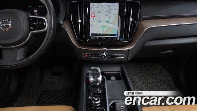 Volvo XC60 (II) B5 Inscription 2022 — фото 15