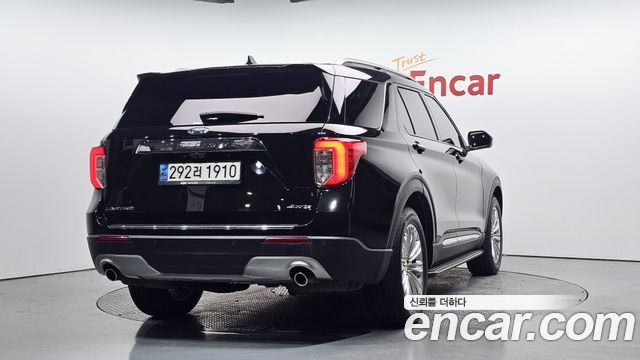 Ford Explorer (VI) 2.3 LimIted 4WD 2021 — фото 2