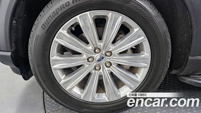 Ford Explorer (VI) 2.3 LimIted 4WD 2021 — фото 5