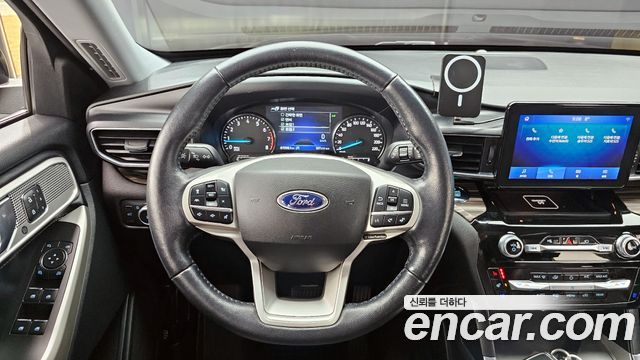 Ford Explorer (VI) 2.3 LimIted 4WD 2021 — фото 13