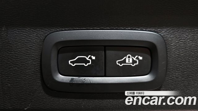 Volvo XC40 B4 Inscription 2021 — фото 20
