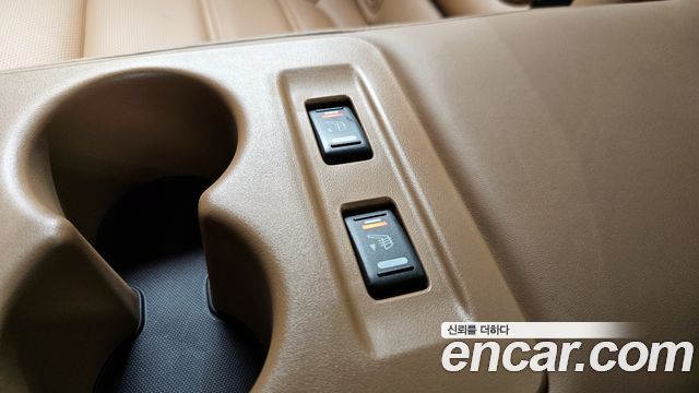 Renault Korea SM6 1.8 TCe Premiere 2023 — фото 19