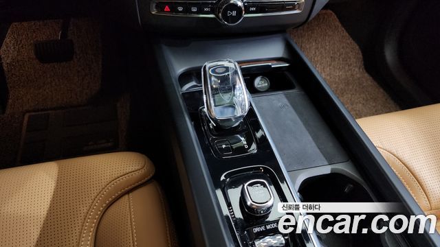 Volvo XC60 (II) B6 Inscirtion 2021 — фото 9