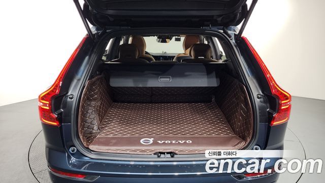 Volvo XC60 (II) B6 Inscirtion 2021 — фото 20