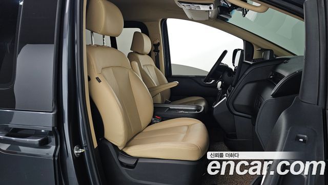 Hyundai Staria Cargo 5-Seater Modern 2023 — фото 10