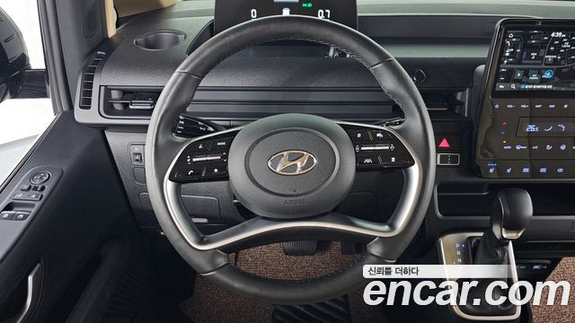Hyundai Staria Cargo 5-Seater Modern 2023 — фото 13