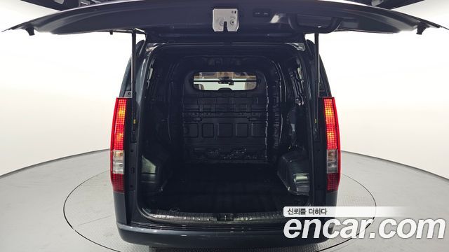 Hyundai Staria Cargo 5-Seater Modern 2023 — фото 20