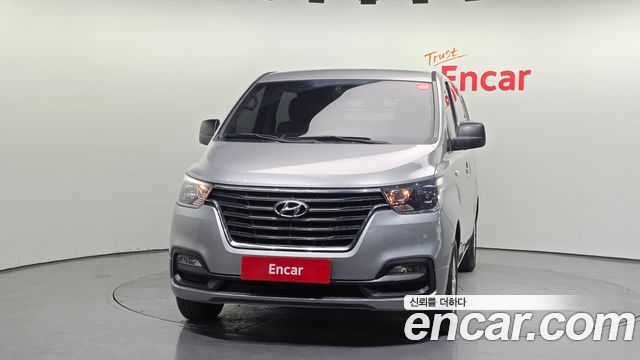 Hyundai Grand Starex Van 5-Seater Smart 2021 — фото 3
