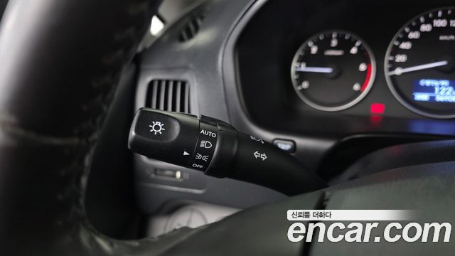 Hyundai Grand Starex Van 5-Seater Smart 2021 — фото 15