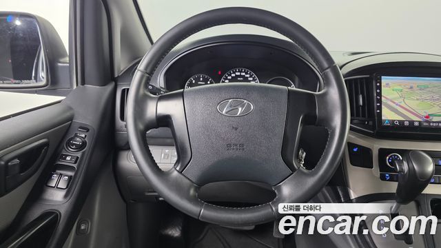 Hyundai Grand Starex Van 5-Seater Smart 2021 — фото 16