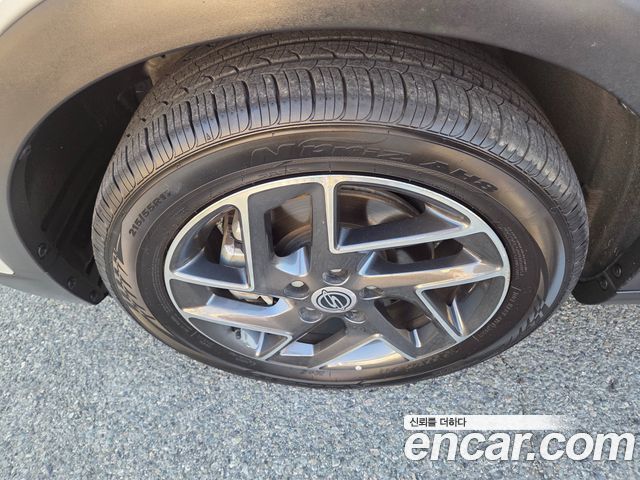 KG Mobility (SsangYong) Very New Tivoli Gasoline 1.5 2WD V3 2022 — фото 24