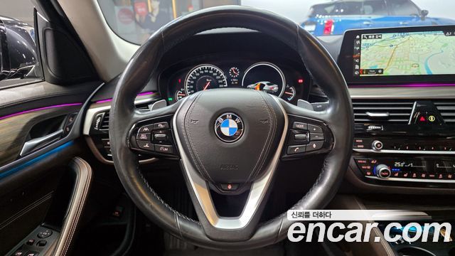 BMW 5 Series (G30) 530i xDrive Luxury Plus 2018 — фото 17